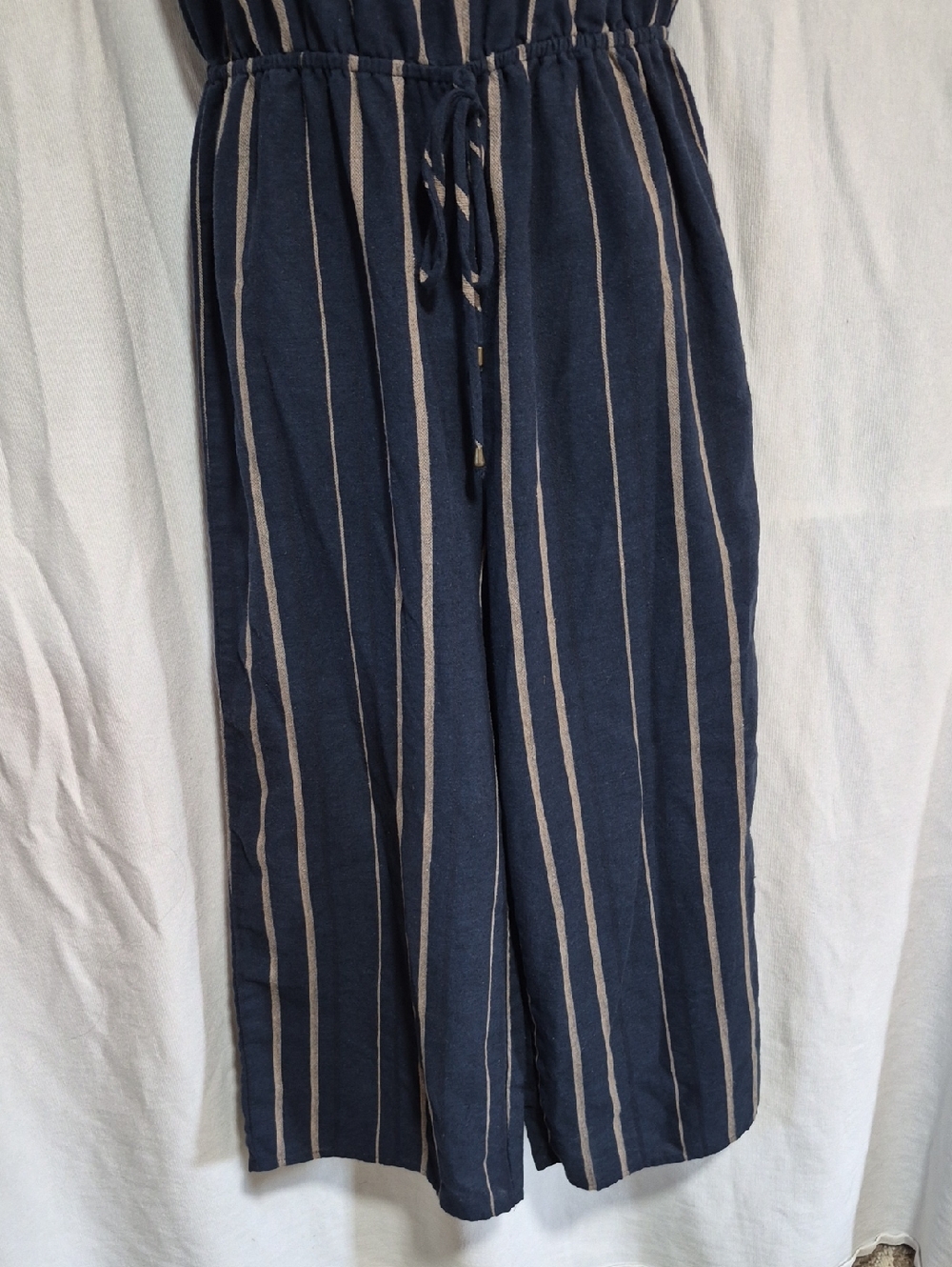Universal Thread Jumpsuit - Picture 3 of 6